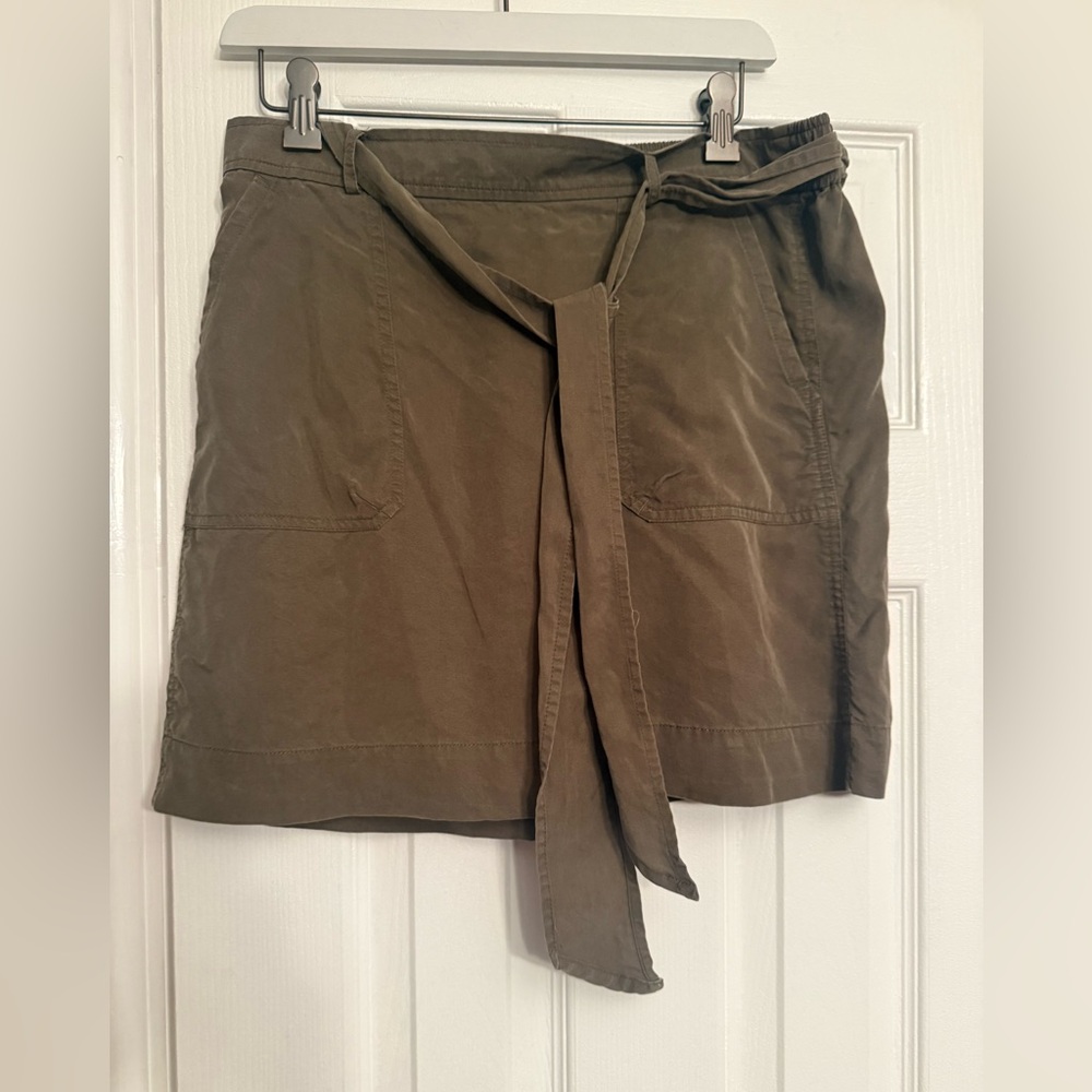 Loft Ann Taylor military khaki Olive Green Skirt $79 Anthropologie medium
